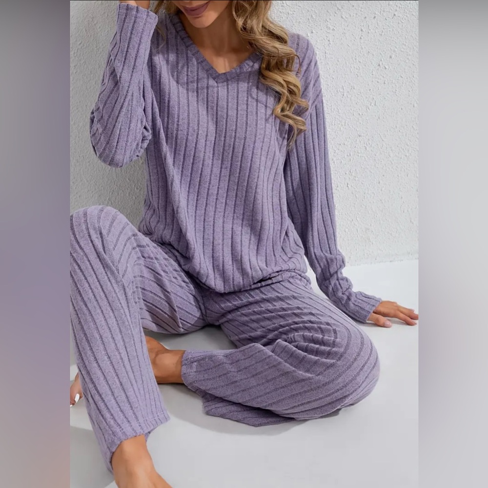 Lounge Set Cozy Purple Ribbed V Neck M Wide Leg High Waist new boutique - Picture 2 of 6